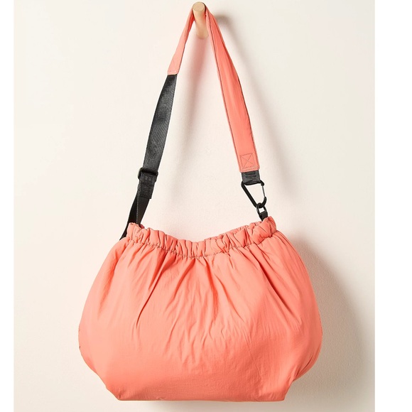 NWT Flame FP Movement Rest Day Carryall - Picture 2 of 6